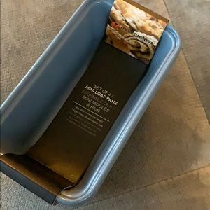 Set of 4 mini loaf pans